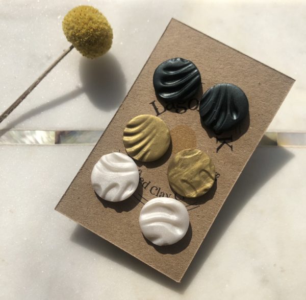 Örhängen Textured Stud Pack - Black Pearl, White and gold